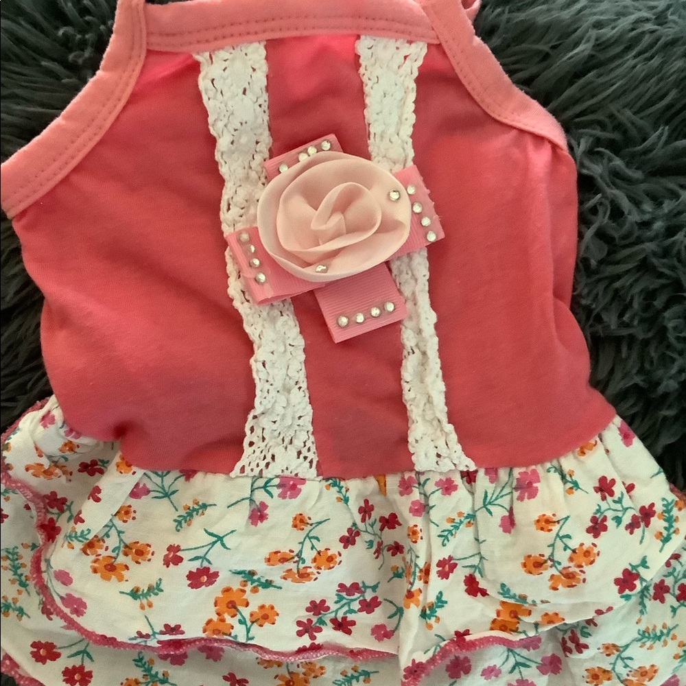DUODUO JI 14 Pink & White Flowers with Rose Declaration. Dress in new condition